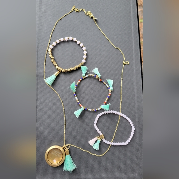 Origami Owl Kindness Matters Set - Picture 1 of 7